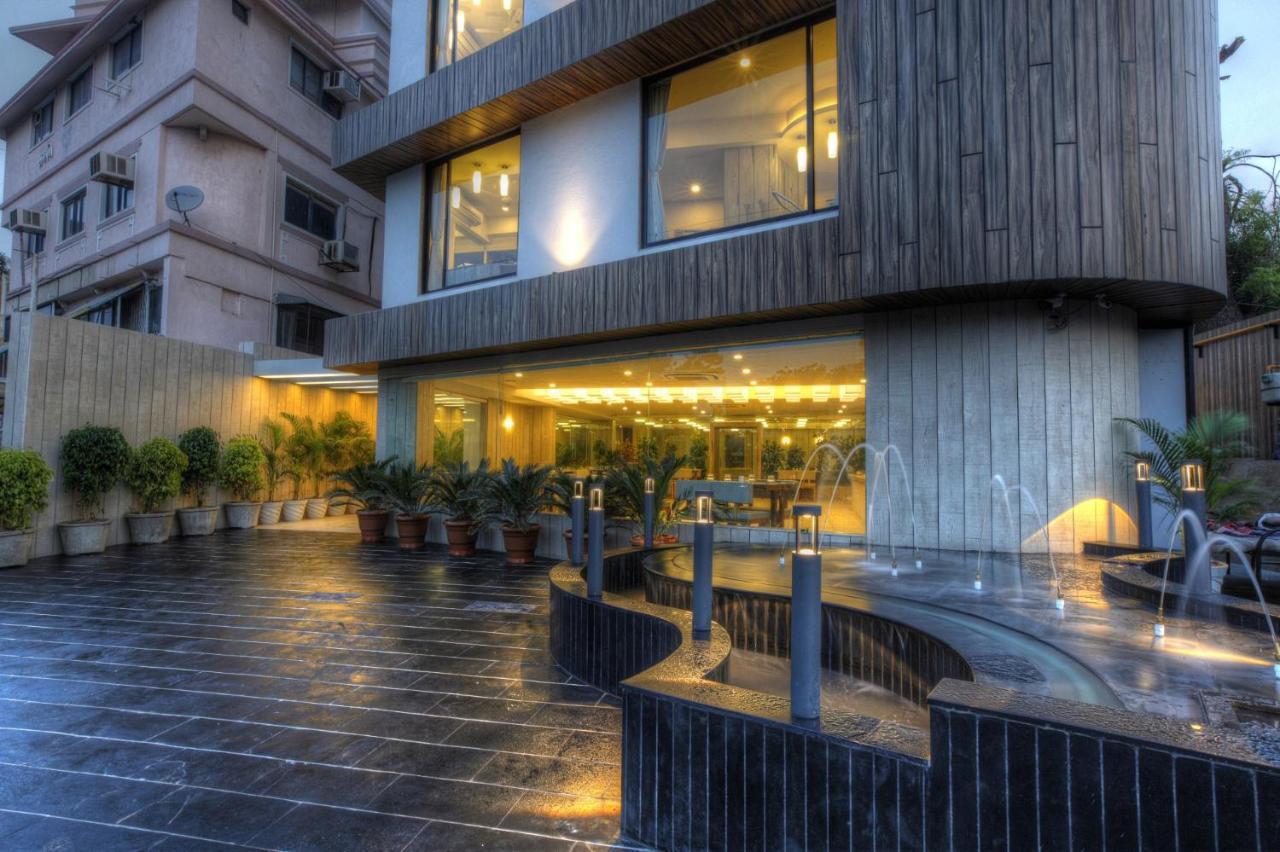 Scenaria Hotel Ahmedabad Exterior foto