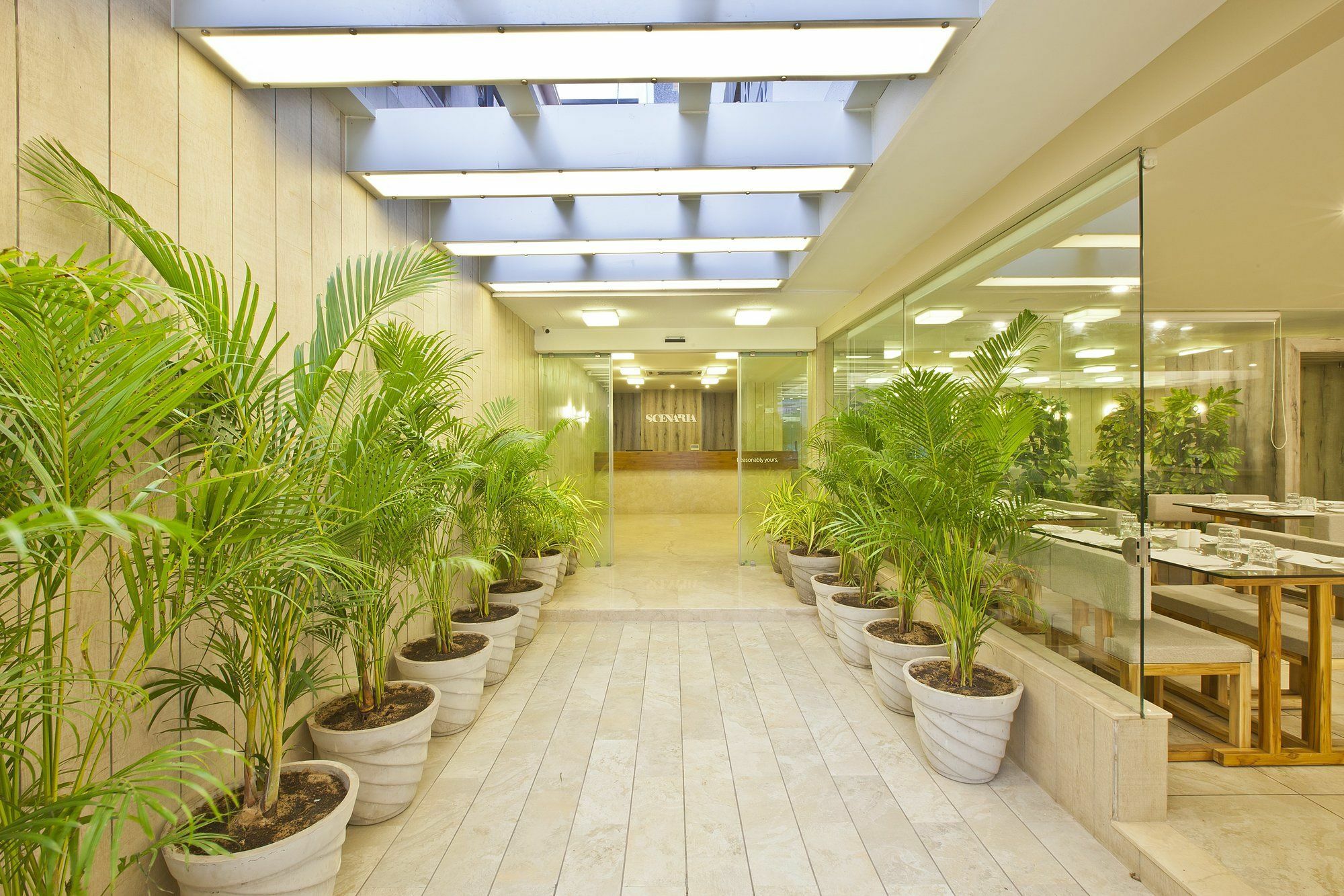Scenaria Hotel Ahmedabad Exterior foto